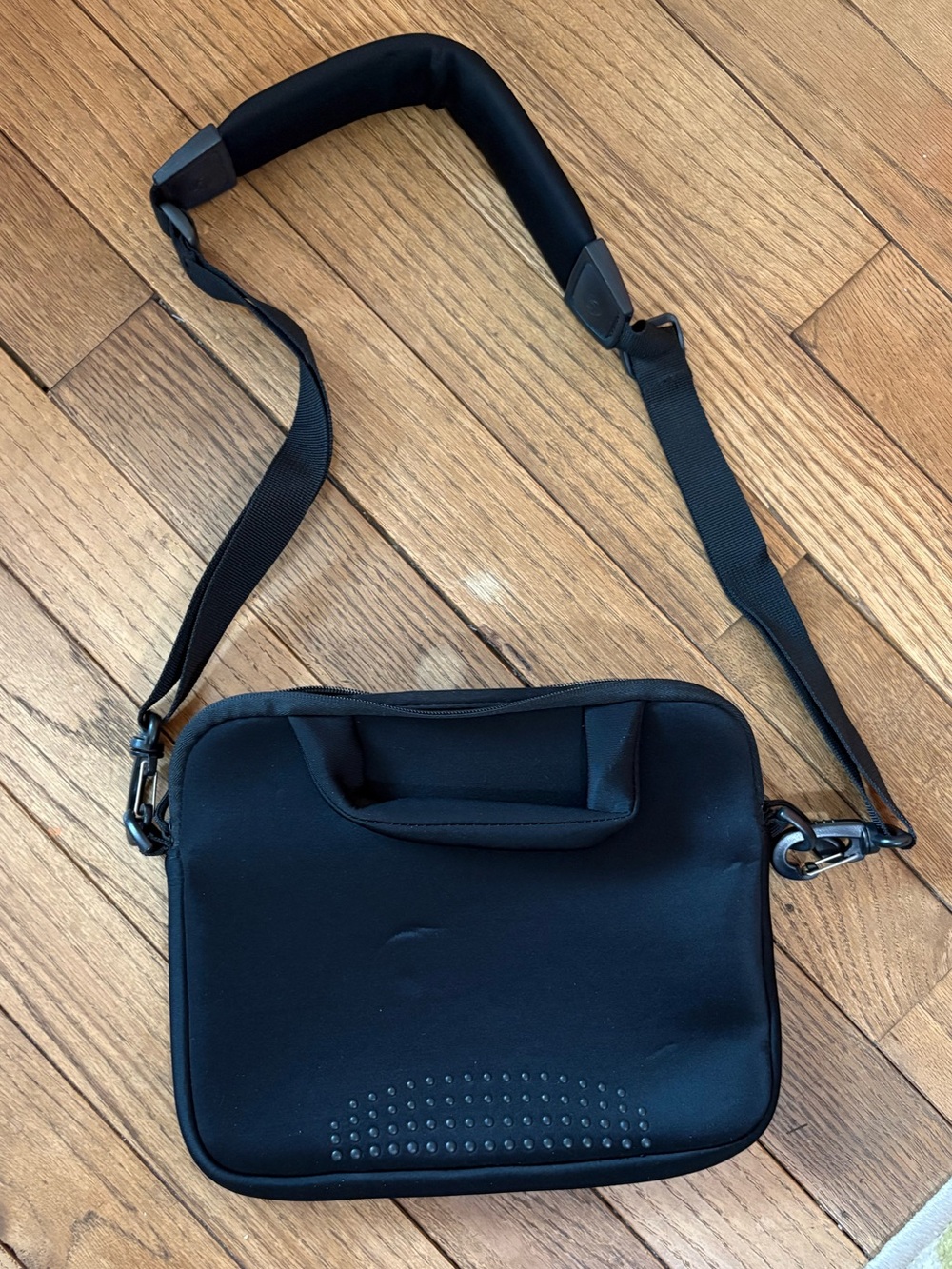 Samsonite Aramon NXT Shuttle Black Case With Strap 10.1 Laptop Ipad - Picture 6 of 8